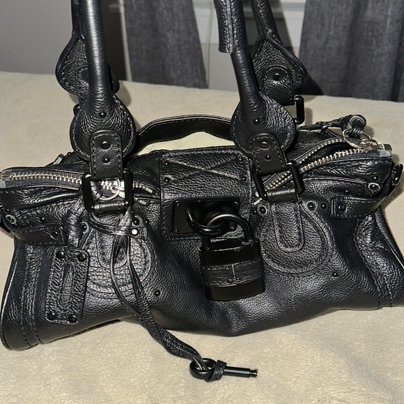 COPY - COPY - Great condition Chloe lock bag 🔥❤️ 💕💕💕 - Picture 1 of 7
